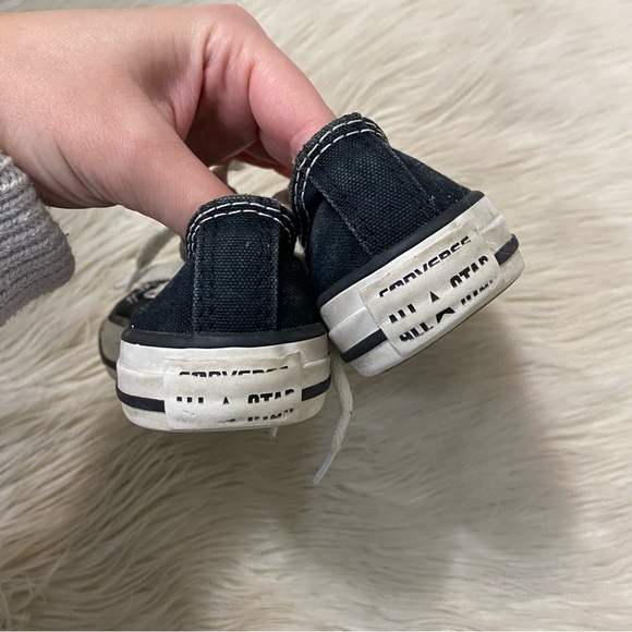 Converse Black Low Top Chuck Taylor All Star Shoes Sneakers - Picture 5 of 8